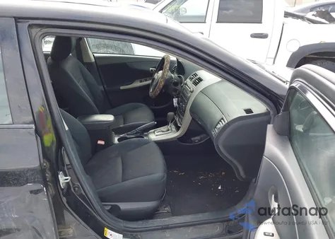 2010 Toyota Corolla S из США, поврежденный, VIN 2T1BU4EE1AC375184